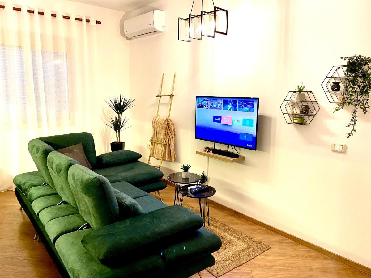 Luxury Apartments In City Center ドゥラス エクステリア 写真