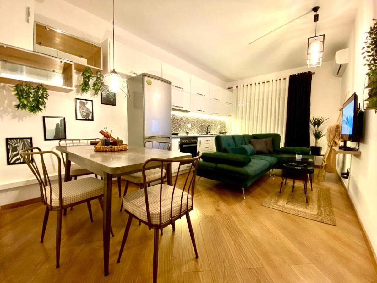 Luxury Apartments In City Center ドゥラス エクステリア 写真