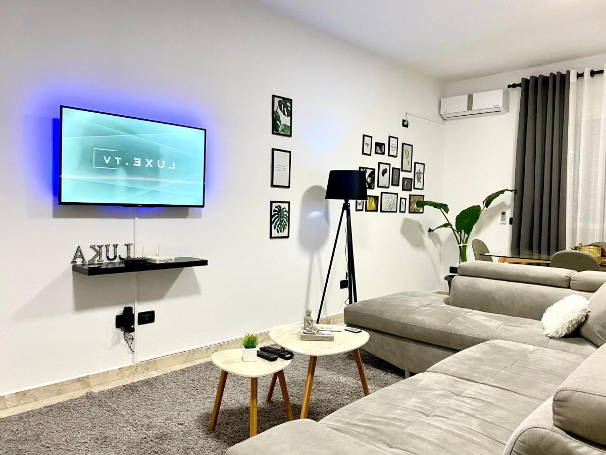 Luxury Apartments In City Center ドゥラス エクステリア 写真