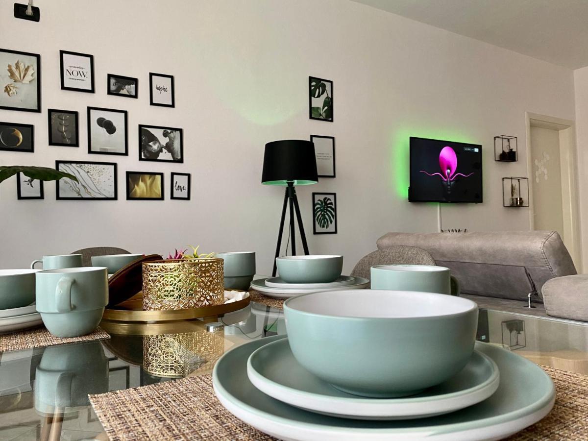 Luxury Apartments In City Center ドゥラス エクステリア 写真