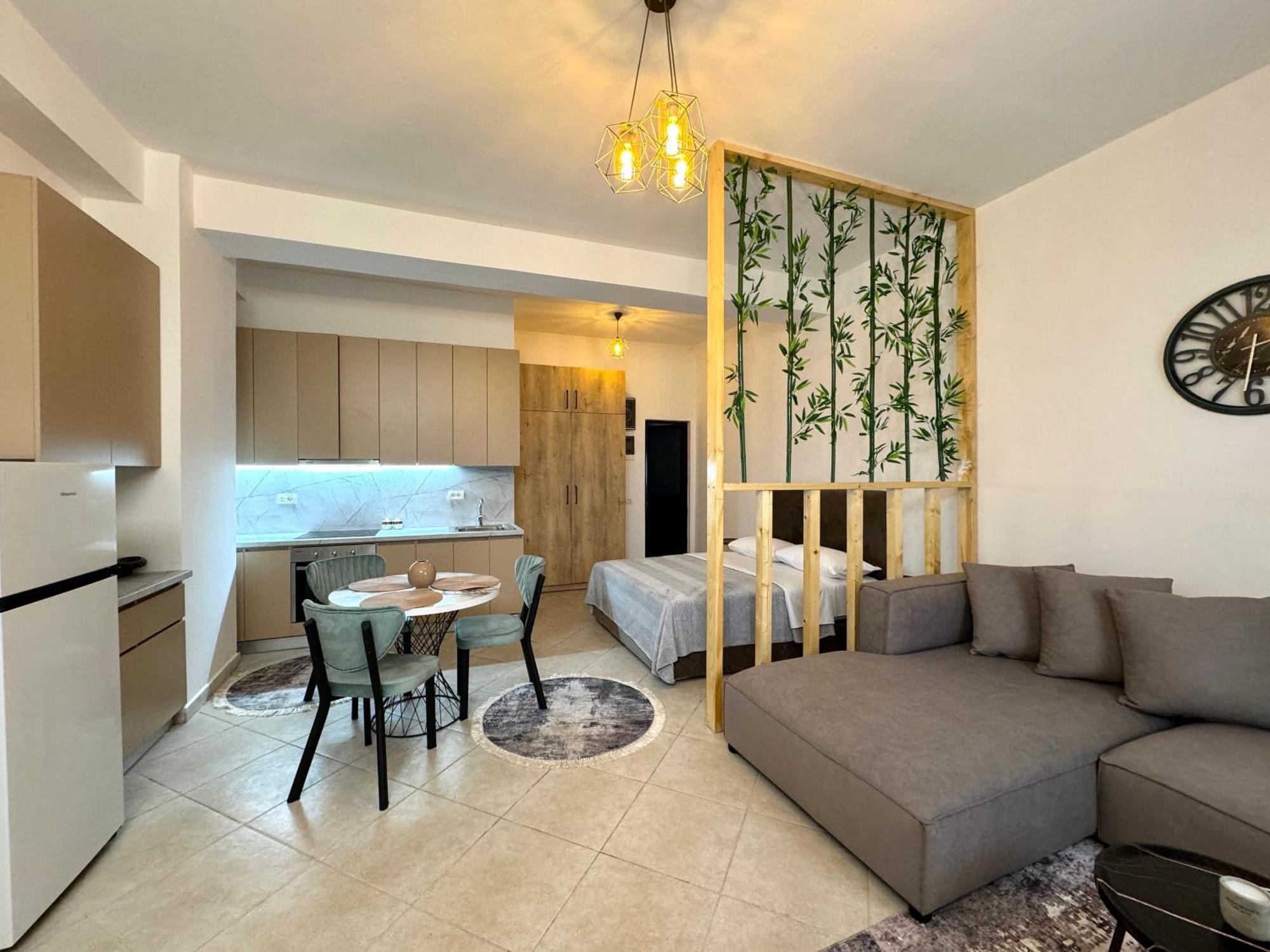 Luxury Apartments In City Center ドゥラス エクステリア 写真