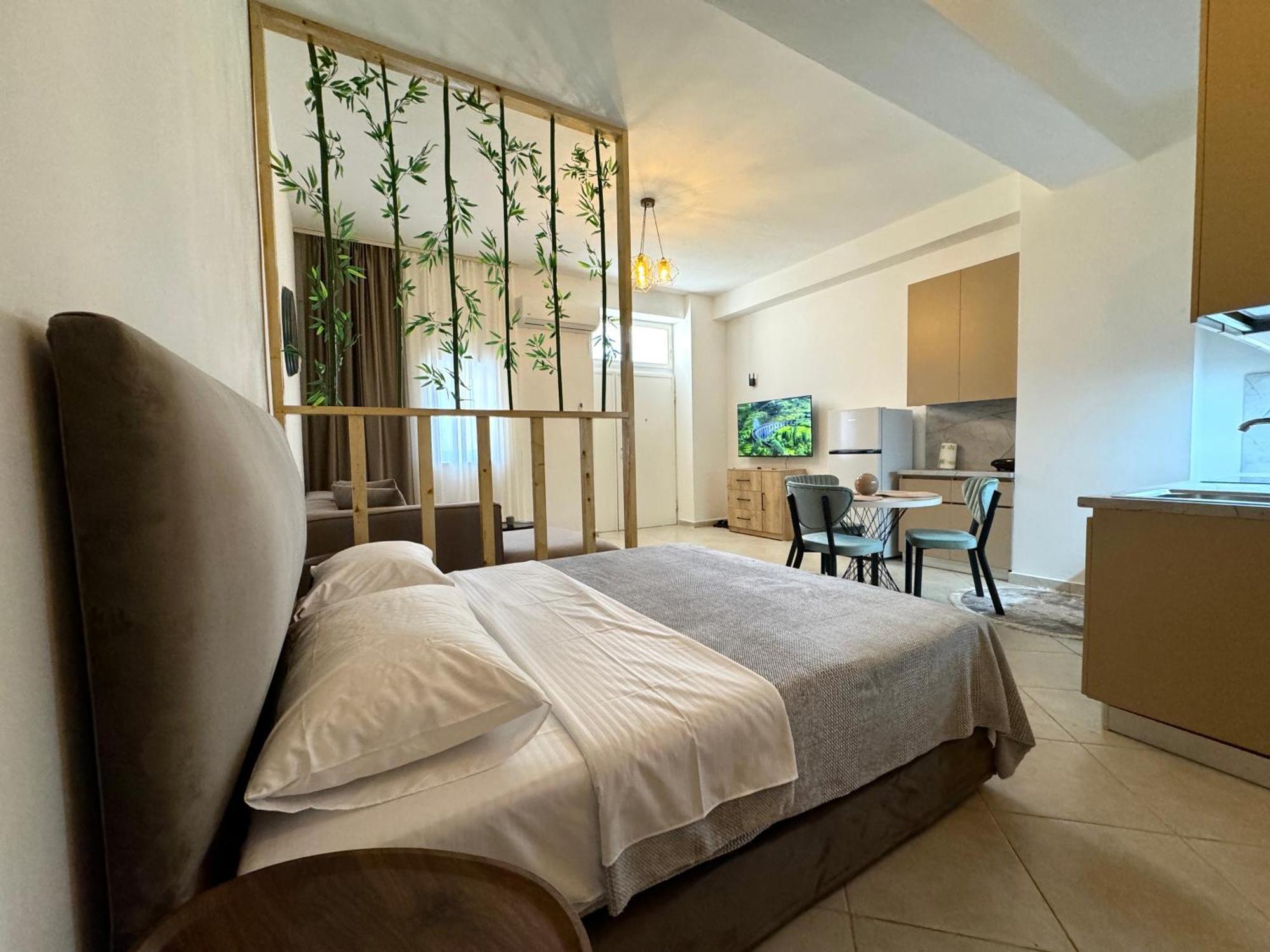 Luxury Apartments In City Center ドゥラス エクステリア 写真