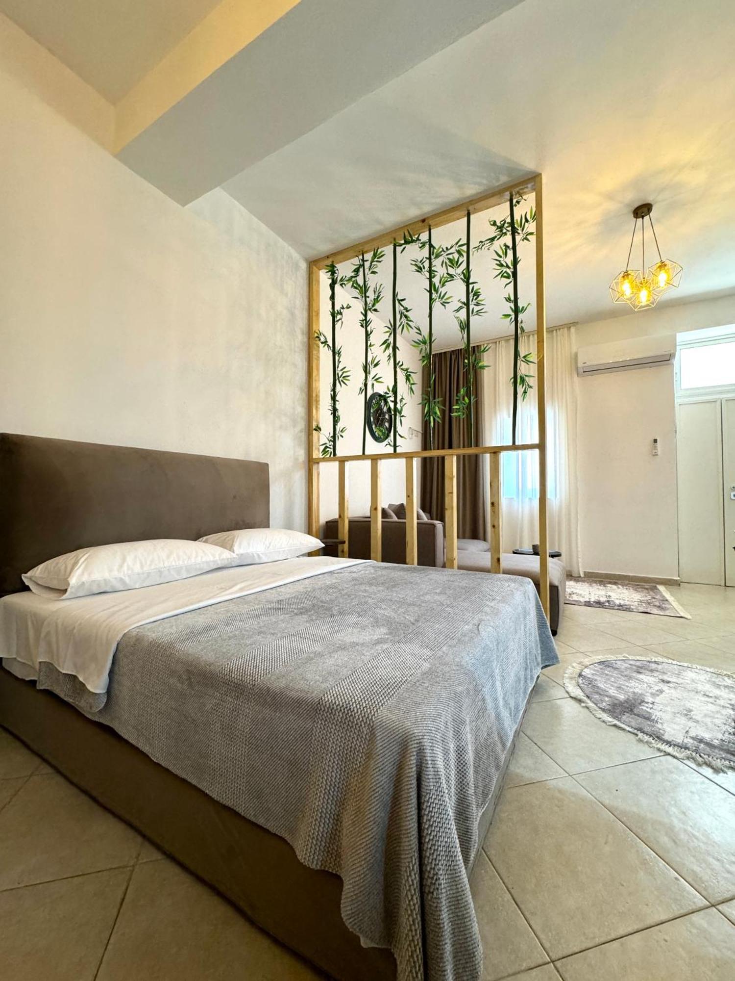 Luxury Apartments In City Center ドゥラス エクステリア 写真
