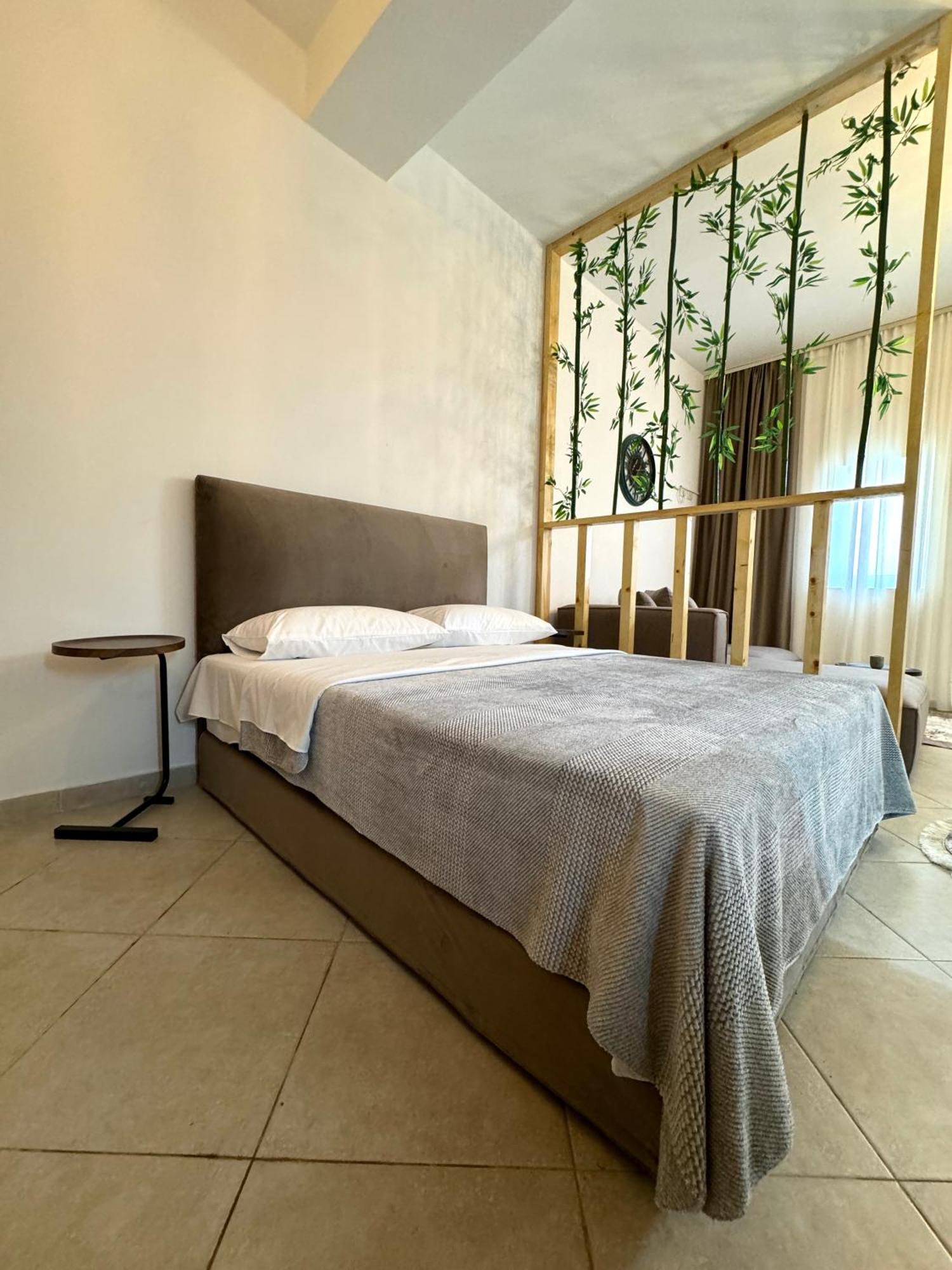 Luxury Apartments In City Center ドゥラス エクステリア 写真