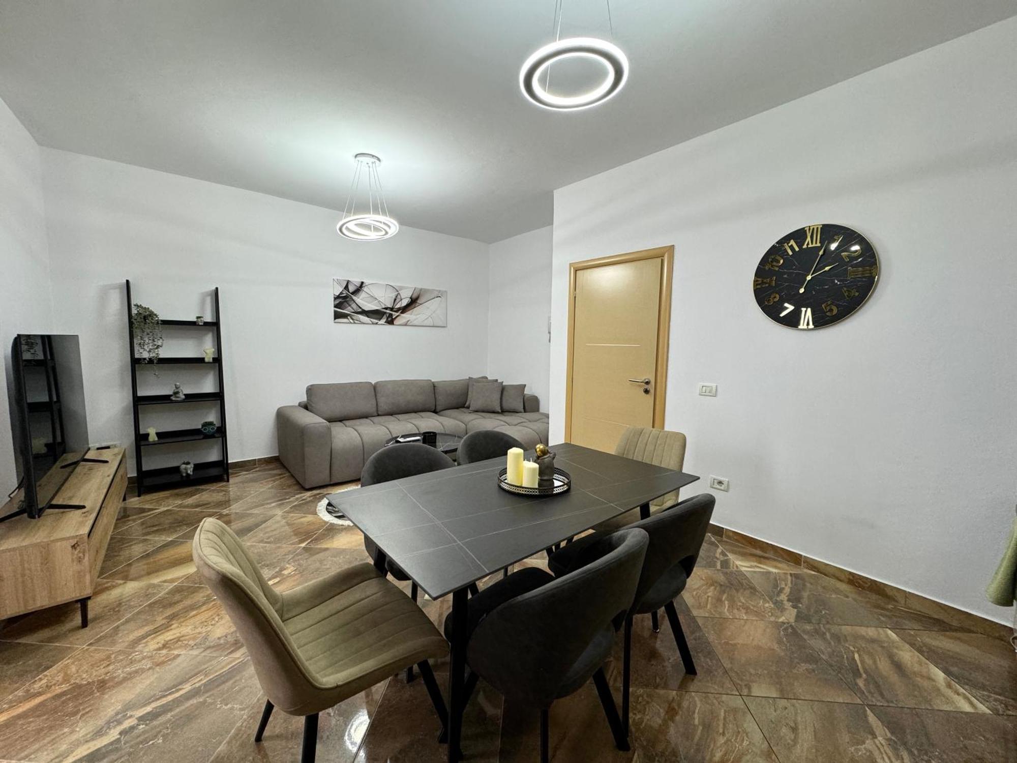 Luxury Apartments In City Center ドゥラス エクステリア 写真
