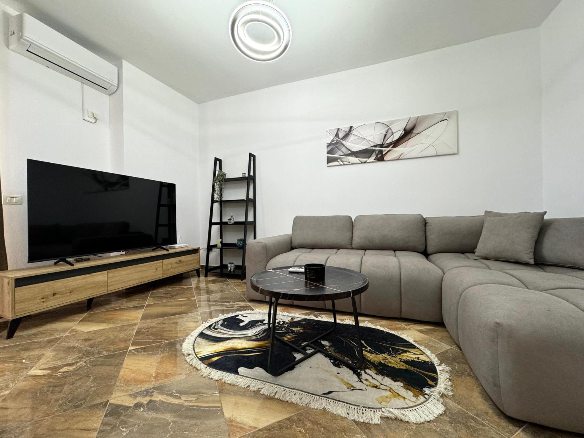 Luxury Apartments In City Center ドゥラス エクステリア 写真
